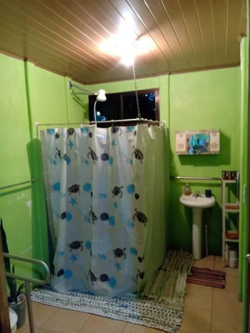 Casa Flor De Annia ~ Cozy 2 Bdrm On The River Sierpe ~ Walkable To Town Villa Buitenkant foto
