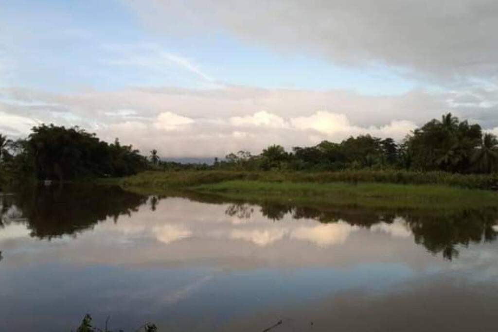 Casa Flor De Annia ~ Cozy 2 Bdrm On The River Sierpe ~ Walkable To Town Villa Buitenkant foto