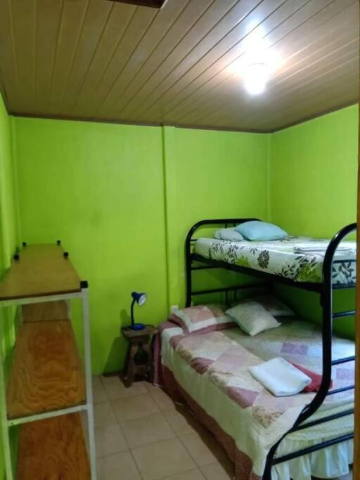 Casa Flor De Annia ~ Cozy 2 Bdrm On The River Sierpe ~ Walkable To Town Villa Buitenkant foto